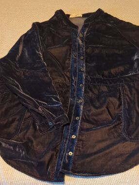 NWOT NATURAL LIFE Velvet Shirt Jacket in Navy Blue